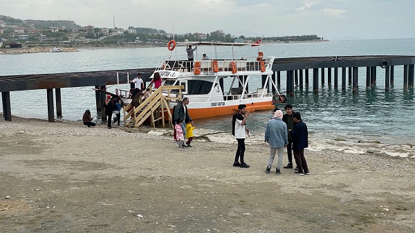 Foto - Oy veren soluğu orada aldı