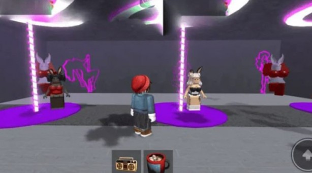 Foto - Oyun adı altında eşcinselliği aşılıyorlar! Pedofililer resmen cirit atıyormuş! Türkiye'de yasaklanan Roblox'un iğrenç yüzü