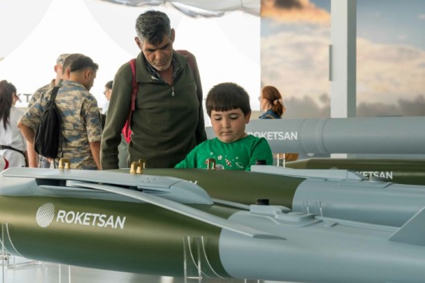 Foto - Oyun değiştirici güç! ROKETSAN sahaya damga vurdu
