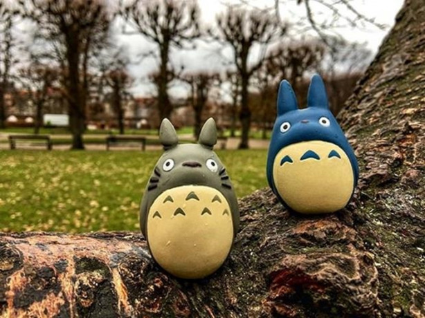 Foto - Oyuncaklarıyla dünyayı geziyor