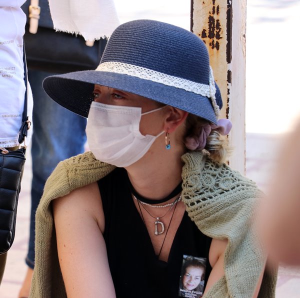 Foto - Oyuncu Demet Evgar'ın acı gününde, cenazede tuhaf görüntü!