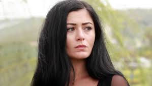 Oyuncu Deniz Çakır'dan rezil sözler! İkinci tur seçimler için bu skandal çağrıyı yaptı