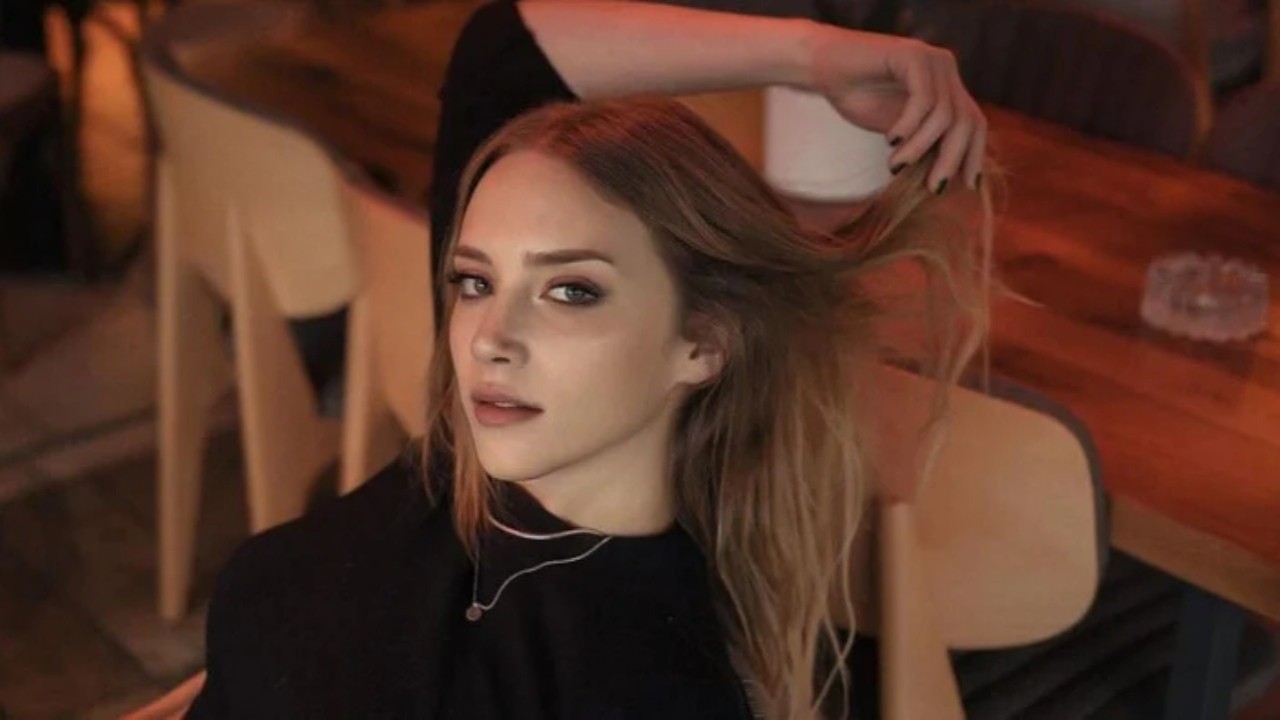 Oyuncu Hayal Köseoğlu’ndan rezil mi rezil "İmamoğlu" paylaşımı! Seks kasetiniz varsa, eşcinselseniz ya da…