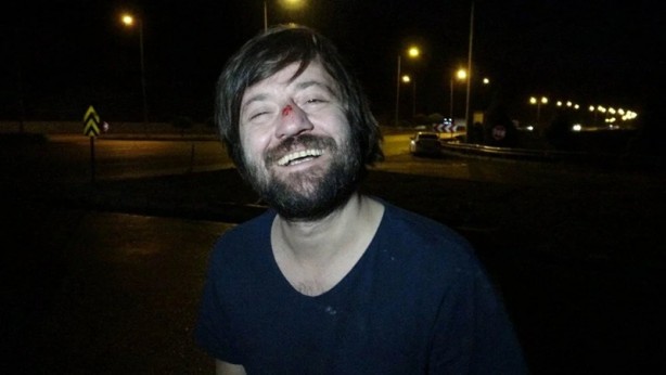 Oyuncu Sadi Celil Cengiz kaza geçirdi