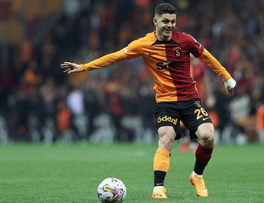 Foto - Oyunundan çok transferi konuşulan adam bu olsa gerek! Taraftar artık bıktı...