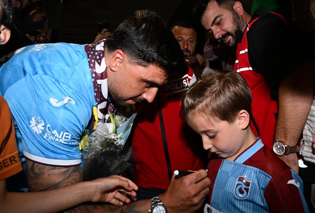 Foto - Ozan Tufan’ın yüz ifadesi dikkat çekti