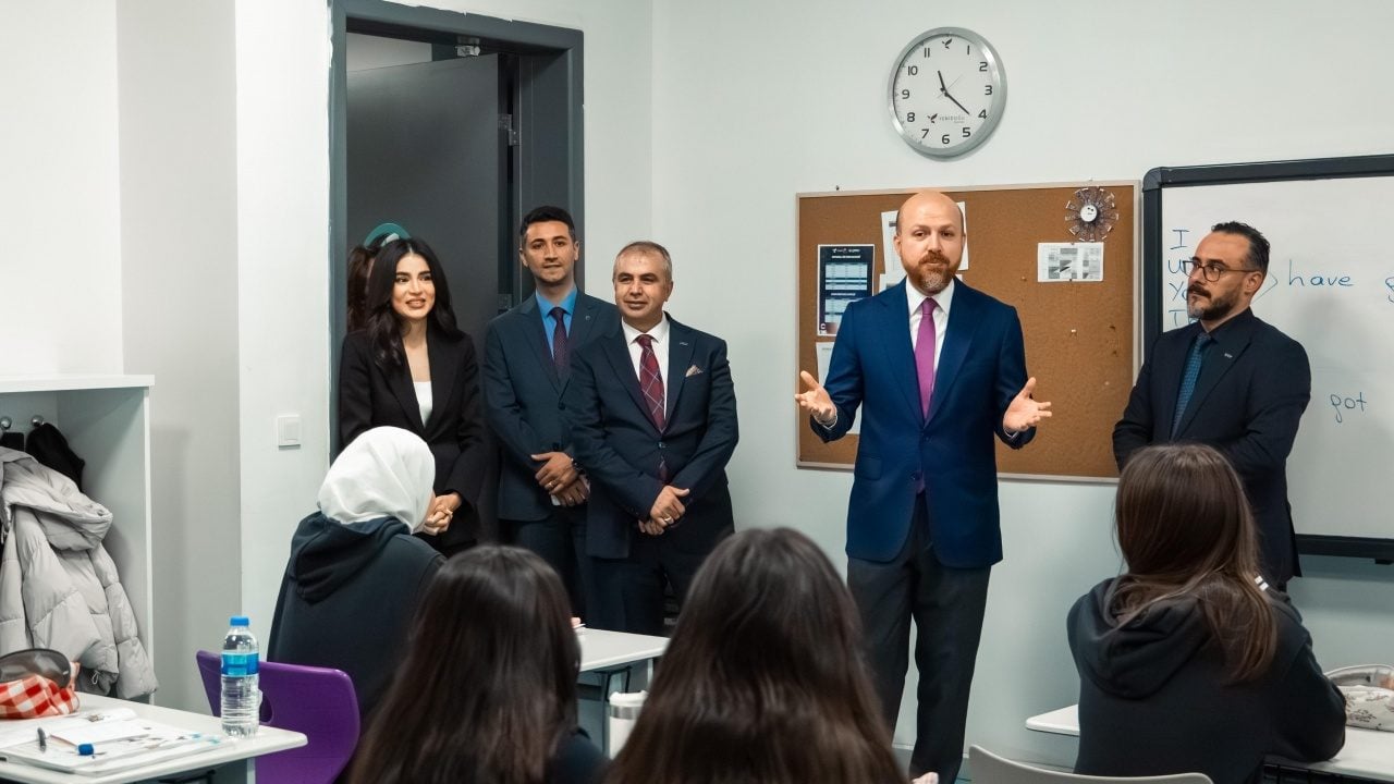 Foto - Özbekistan Cumhurbaşkanlığı İdaresi Başkanı Mirziyoyeva'dan Yetev okullarına ziyaret