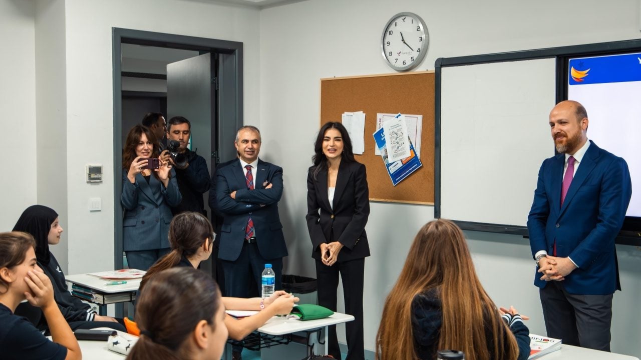 Foto - Özbekistan Cumhurbaşkanlığı İdaresi Başkanı Mirziyoyeva'dan Yetev okullarına ziyaret