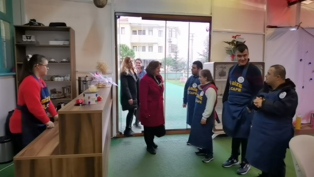 Özel çocukların kafesi: Biz bize cafe