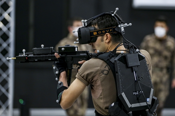 Özel harekat polisleri çatışma şartlarına sanal ortamda hazırlanıyor