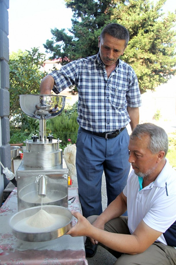 Foto - Özel izinle üretiliyor! Kurutulup öğütüldükten sonra kilogramı bin liradan satılıyor