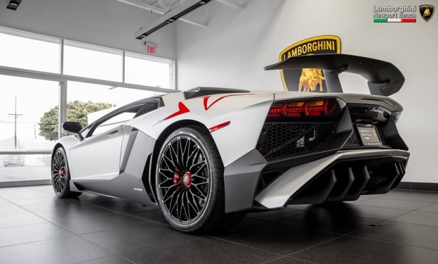Özel tasarım Lamborghini Aventador SV