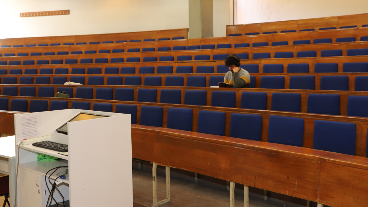 Özel üniversiteler boş kaldı