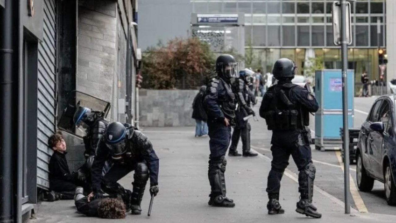 Foto - Özellikle Gezi zekalılar okusun! Fransa polisinin yapmadığı bir bu kalmıştı