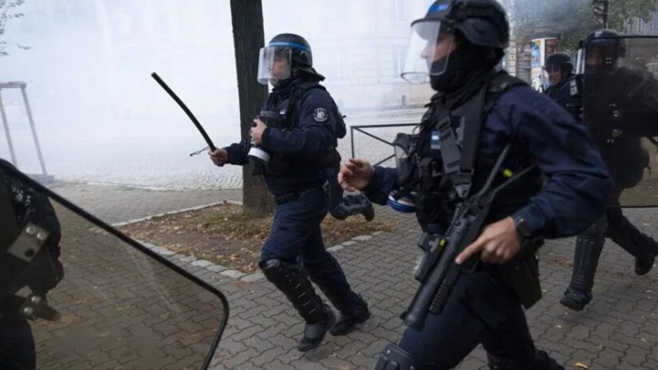 Foto - Özellikle Gezi zekalılar okusun! Fransa polisinin yapmadığı bir bu kalmıştı