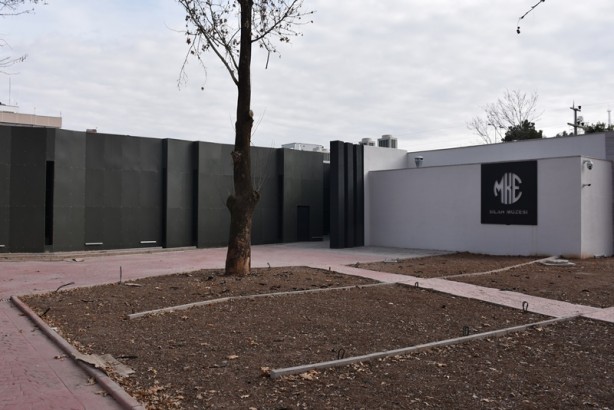 Foto - Özen izinle giriliyordu, şimdi herkese açık! İşte ‘silah müzesi’