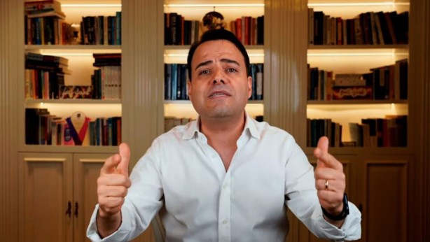 Foto - Özgür Demirtaş’la ilgili şok iddia! Birileri ağzının içine bakıyordu! Yer yerinden oynayacak
