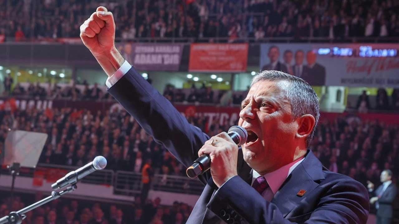 Foto - Özgür Özel "Cumhurbaşkanı adaylığı" için kolları sıvadı! Şaibeli isimler istişare listesinde