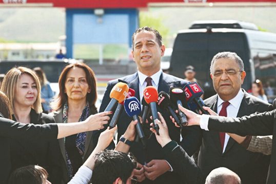 Foto - Özgür Özel Filistin’de muhatap bulamadı