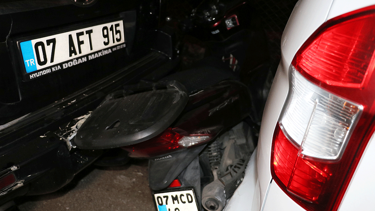 Foto - Özgür Özel iktidara gelirse ucuzlatacak! Alkol illeti yine şişede durduğu gibi durmadı