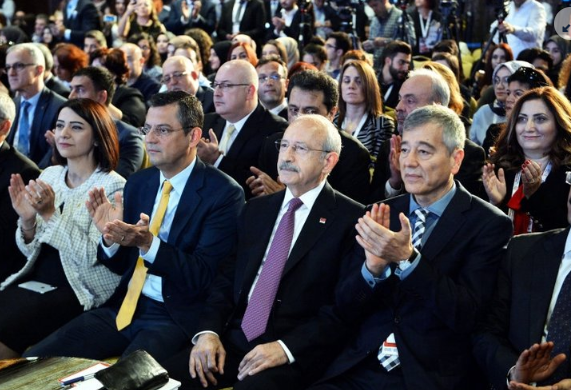 Foto - Özgür Özel Kemal Kılıçdaroğlu’na meydan okudu: Özel mülkü değil!