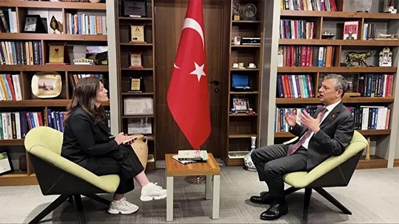 Foto - Özgür Özel'den yeni dilencilik! Destek için Almanya'nın kapısını çaldı