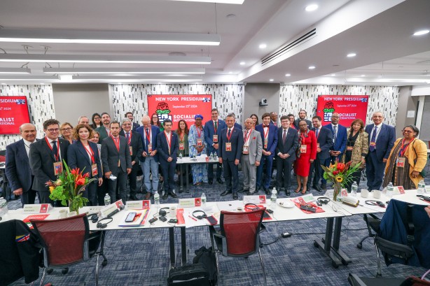 Foto - Özgür Özel’e bile isyan ettirdiler! O sözü duyunca sosyalistlerin toplantısını terk etti