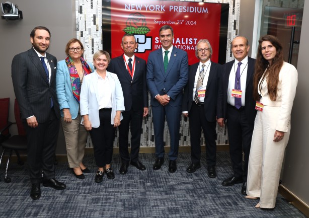 Özgür Özel’e bile isyan ettirdiler! O sözü duyunca sosyalistlerin toplantısını terk etti