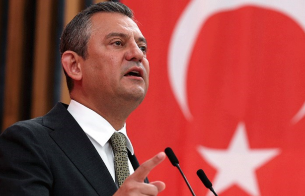 Foto - Özgür Özel’e Osmanlı şamarı! "Hanımefendi size yirmilik çivi gibi çakmış"