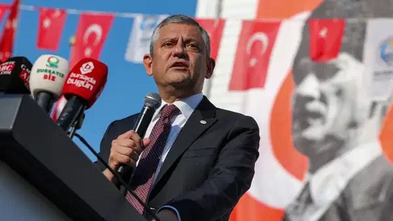 Foto - Özgür Özel’le ilgili tüm Türkiye’yi ayağa kaldıracak iddia! Vekillerin imzasıyla bankaya yazdığı talimat ifşa oldu 