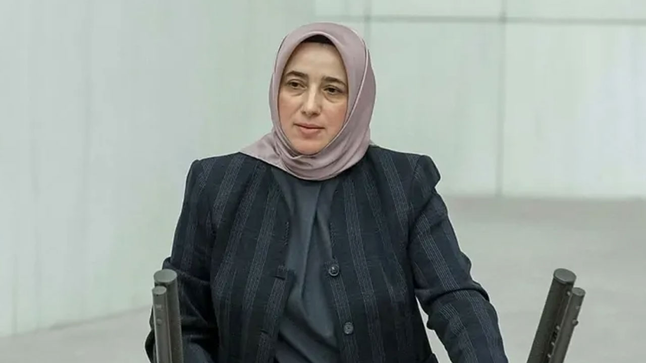 Foto - Özlem Zengin skandalı açıkladı: Eyy Tayyipçiler...