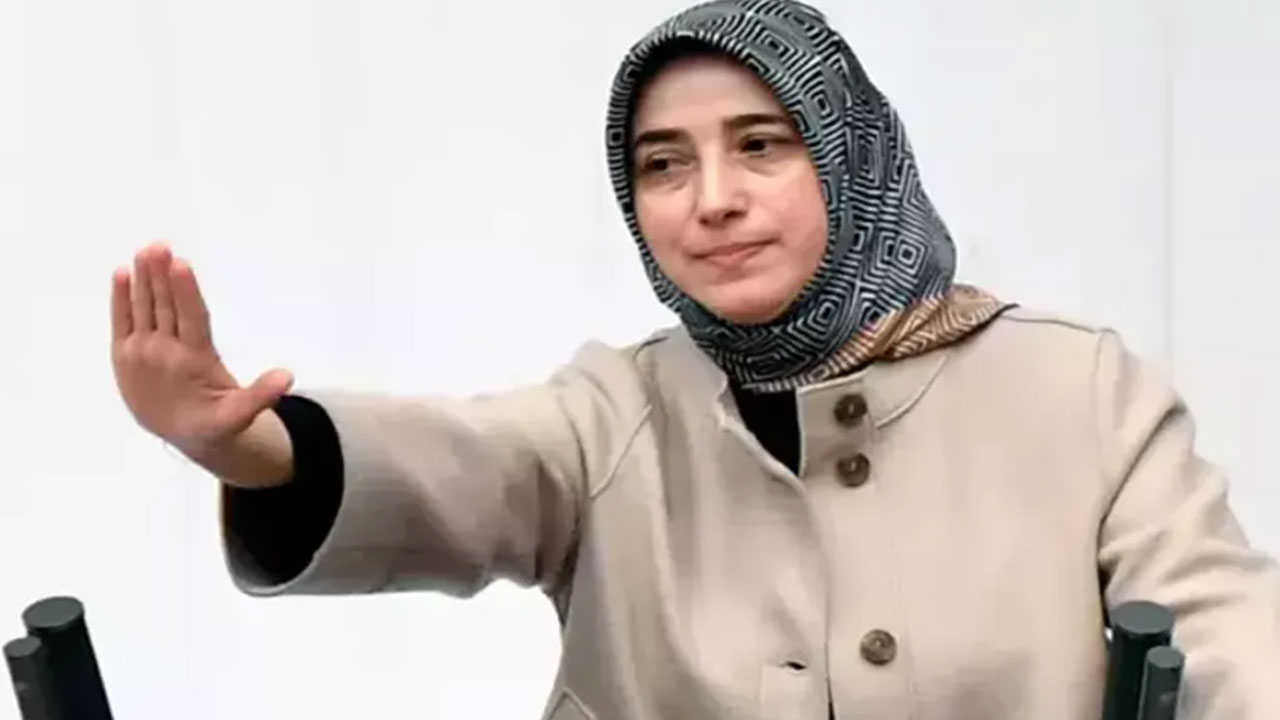 Özlem Zengin skandalı açıkladı: Eyy Tayyipçiler...