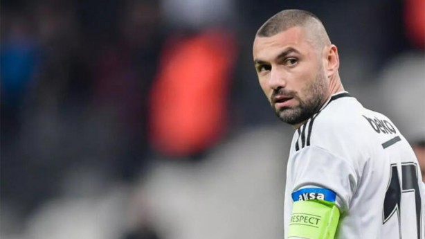 Foto - Özür dilemişti! Burak Yılmaz Çin'de yine gündem oldu 