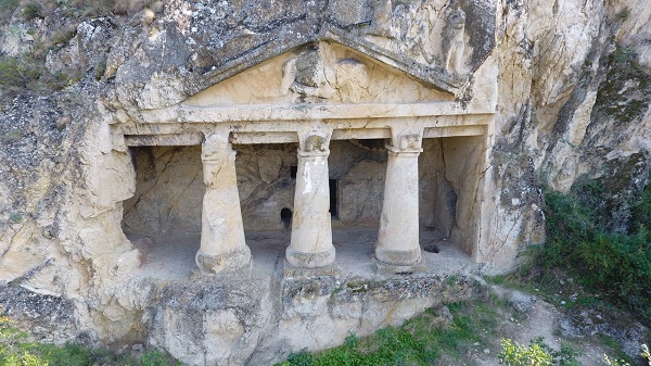 Foto - Paflagonyalılar tarafından yapıldı! Bu tarihi yapı herkesi şaşırtıyor