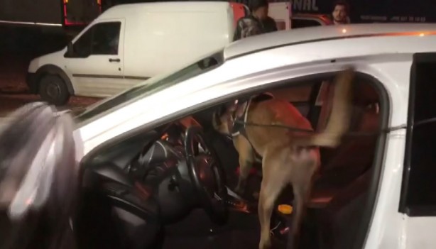 Foto - Paket paket uyuşturucuyu öyle bir yere saklamışlar ki...