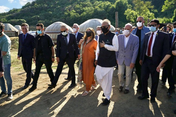 Foto - Pakistan Cumhurbaşkanı Kuruluş Osman'ın setini ziyaret etti