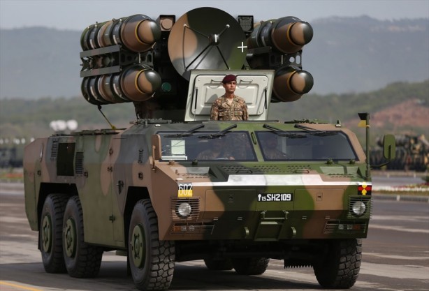 Foto - Pakistan Milli gününü kutluyor