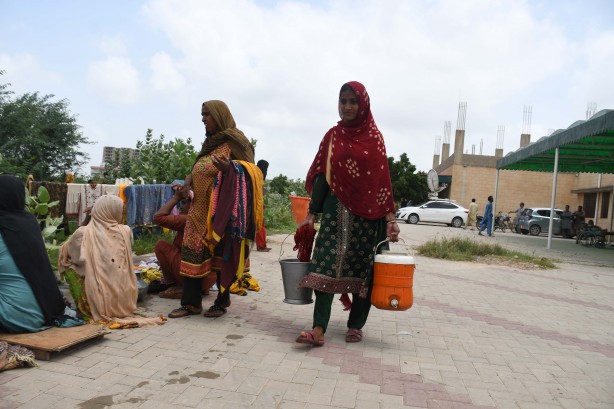 Foto - Pakistan ölenlerin sayısı artıyor
