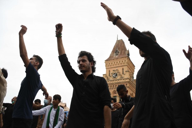 Foto - Pakistan'da binler Kerbela şehitlerini andı