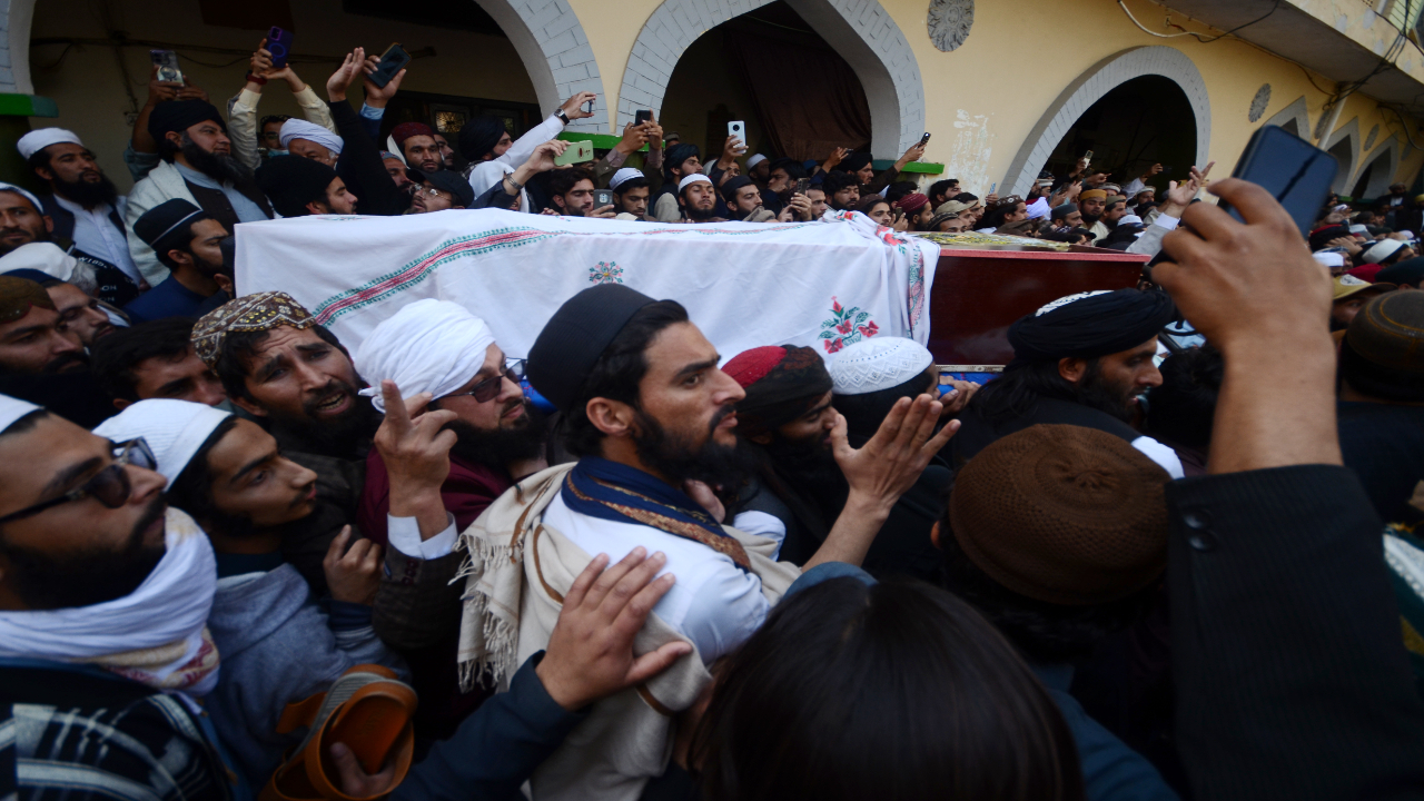 Foto - Pakistan'da on binleri sokağa döken cenaze töreni