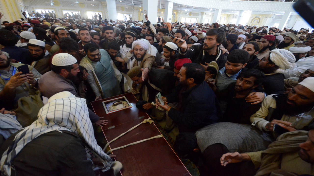 Foto - Pakistan'da on binleri sokağa döken cenaze töreni