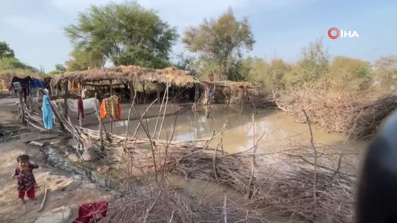 Foto - Pakistan'dan çok kötü haber! Yüzlerce ölü var
