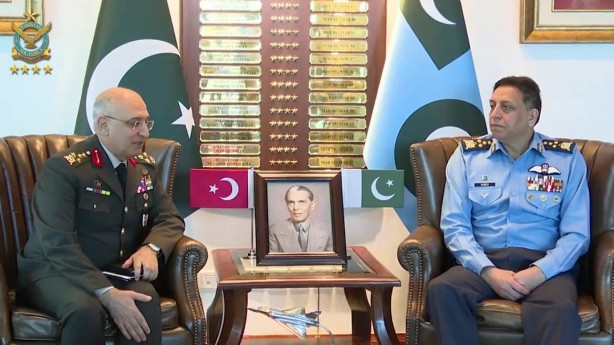 Foto - Pakistan'dan savaş uçağı alıp Türkiye sınırına konuşlandıracaklar! İşte bu kimse tarafından beklenmiyordu