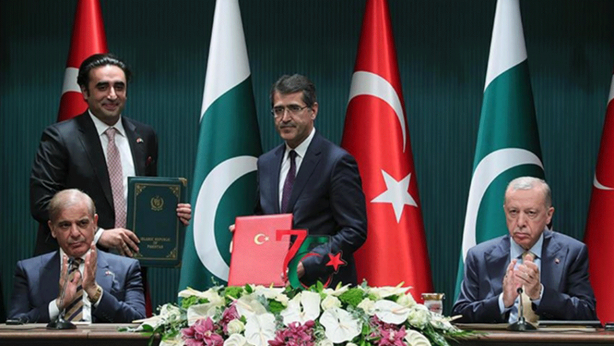 Pakistan'dan şok eden Türkiye kararı! Uçuşları durdurdular