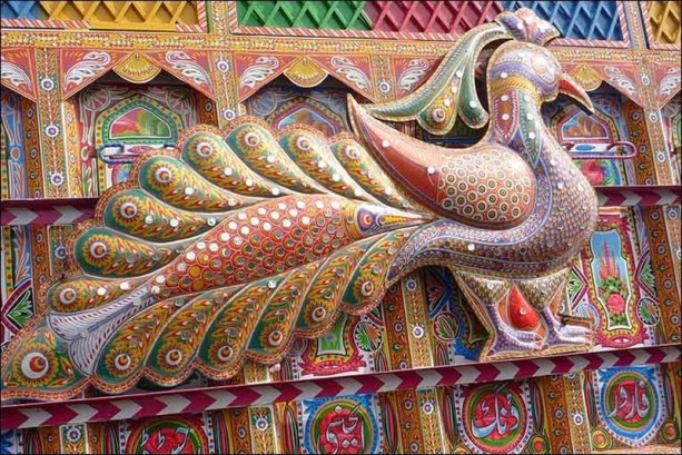 Foto - Pakistan'ın meşhur kamyonetleri