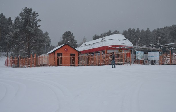 Foto - Palandöken ile Cıbıltepe kayak merkezleri beyaza büründü