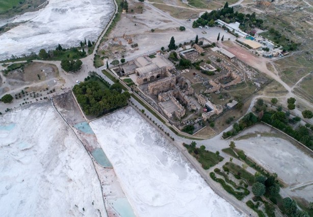 Foto - Pamukkale'deki "cehennem kapısı" ziyarete açılıyor