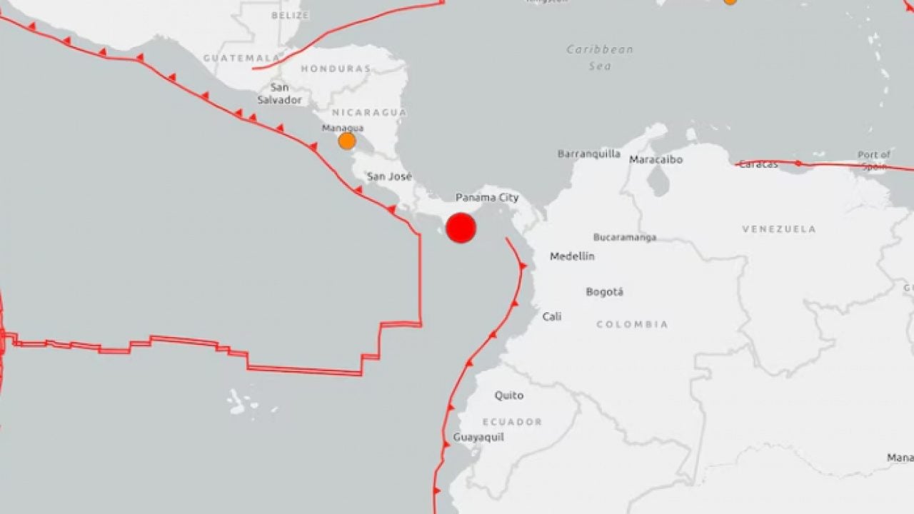 Foto - Panama 7,7 ile sarsıldı! Tsunami alarmı verildi, 95'ten fazla artçı kaydedildi