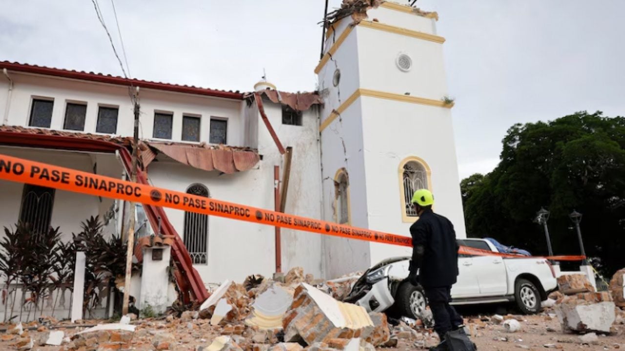 Foto - Panama 7,7 ile sarsıldı! Tsunami alarmı verildi, 95'ten fazla artçı kaydedildi