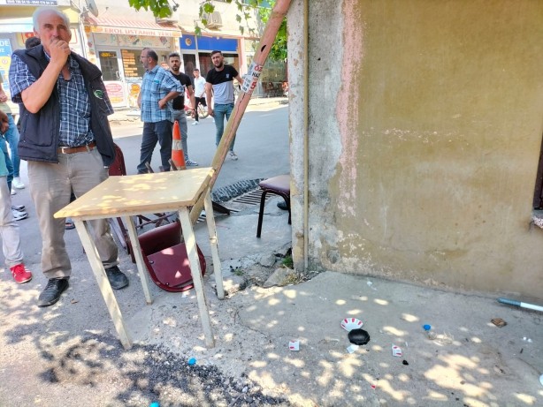 Foto - Panik yaptı aracıyla kahvehaneye daldı: 7 yaralı